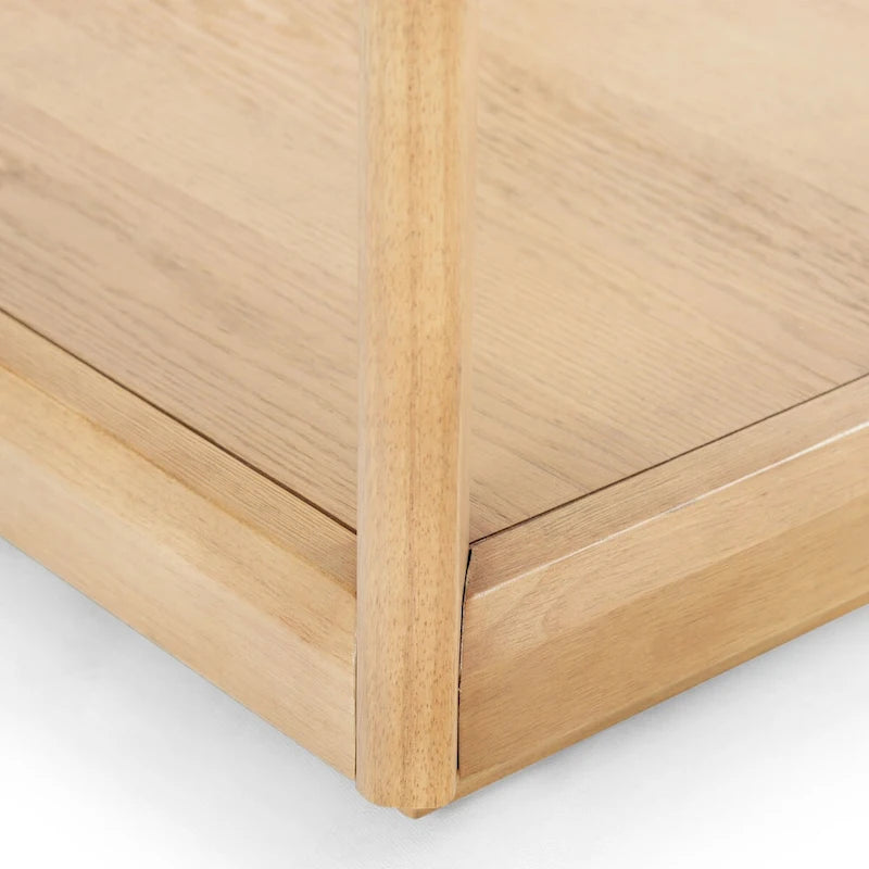 Table d'appoint décorative à plateau en verre — 56 cm (L) x 56 cm (P) x 53 cm (H)