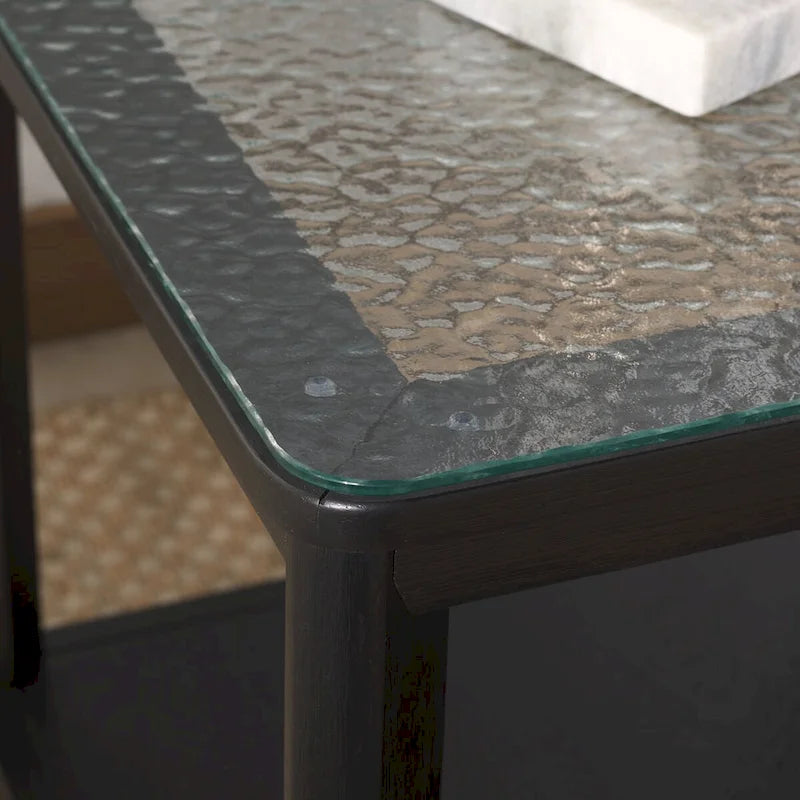 Table d'appoint décorative à plateau en verre — 56 cm (L) x 56 cm (P) x 53 cm (H)